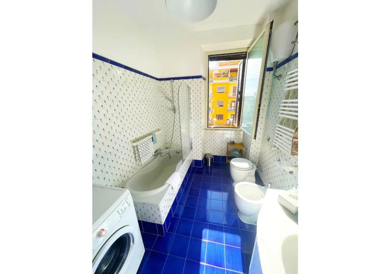Cozy Casetta - Bright And Near Metro C Рим Апартаменты