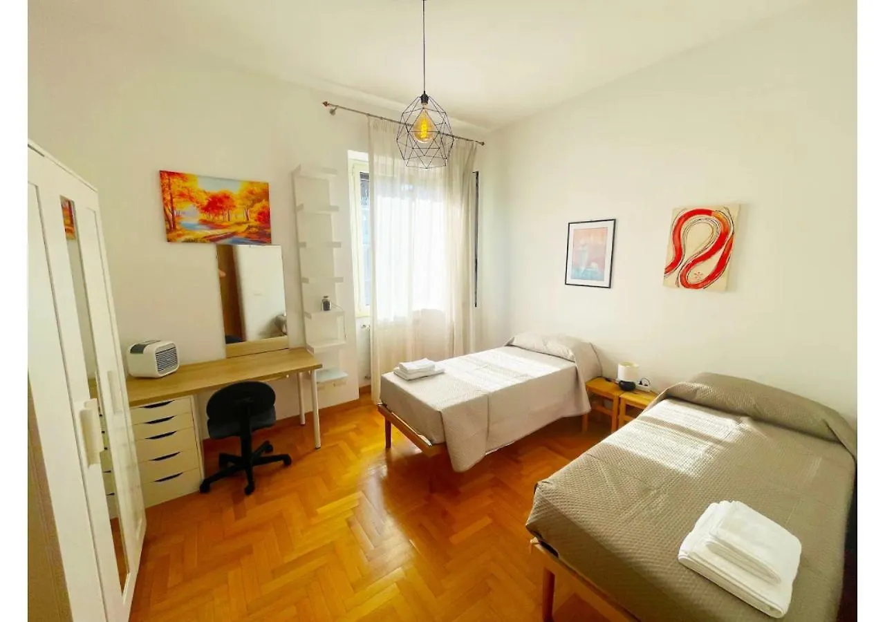 Apartment Cozy Casetta - Bright And Near Metro C Rome