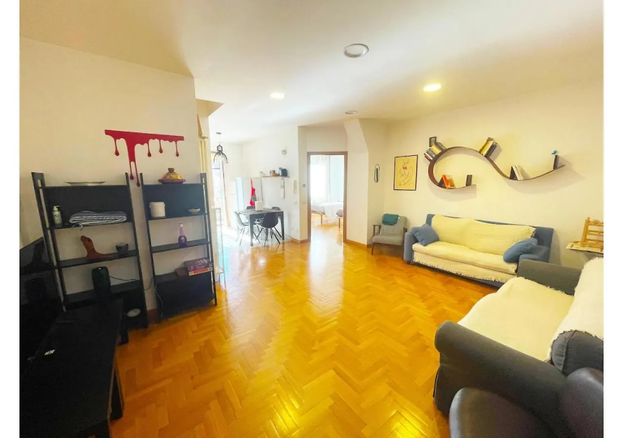 Cozy Casetta - Bright And Near Metro C Rome Apartment