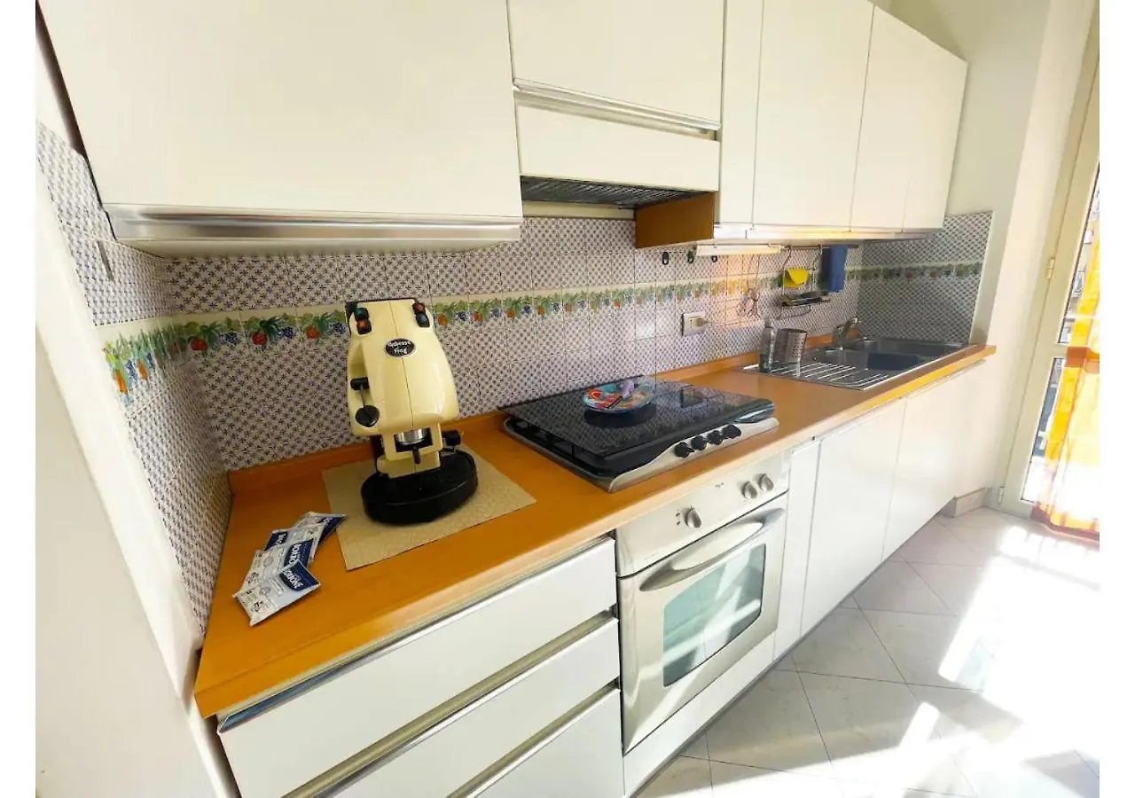 Apartment Cozy Casetta - Bright And Near Metro C Rome